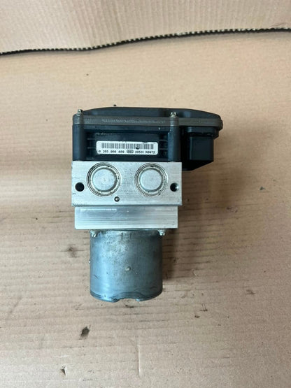 2010-2016 BMW 5 Series F10 and F11 535i ABS Hydraulic Unit / Pump 6858406 OEM