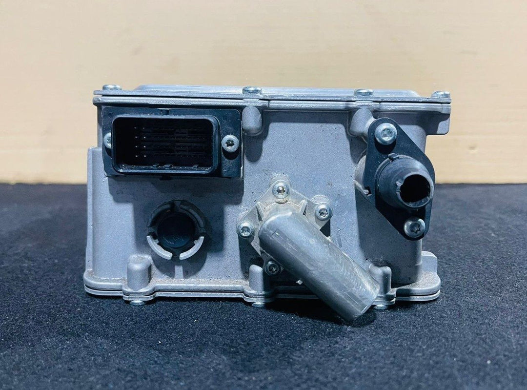 2015-2018 BMW X5 Voltage Converter Inverter 8663249