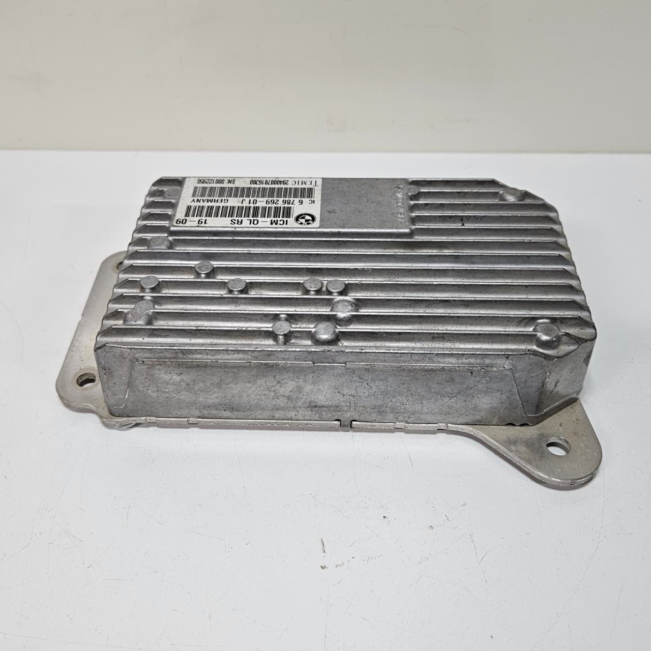 OEM BMW 5 Series F10 F11 ICM Control Module 6799576