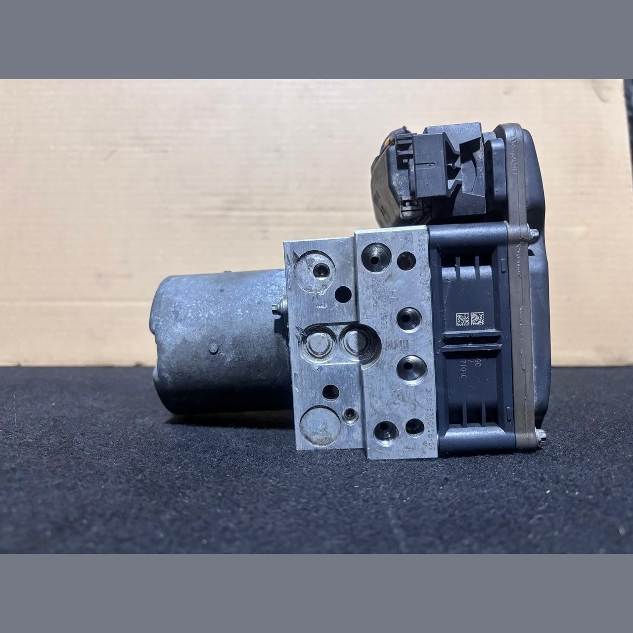 OEM BMW X5 X6 E70 E71 2007–2014 ABS HYDRAULIC BRAKE PUMP MODULE OEM 6798284