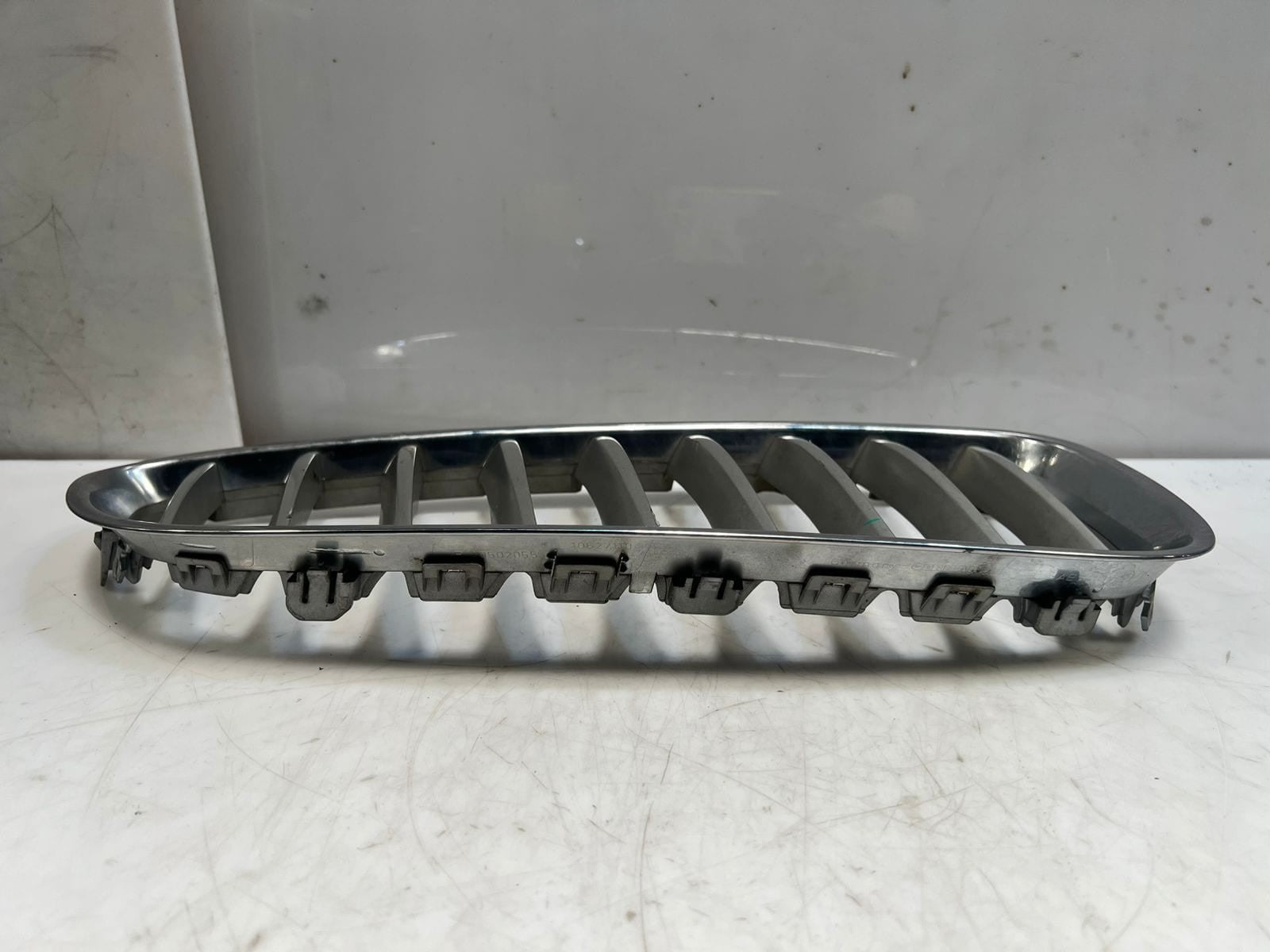 2010-2015 BMW X1 X3 7 5 Series F01 F10 F11 F48 Bumper Grille 10627110 OEM