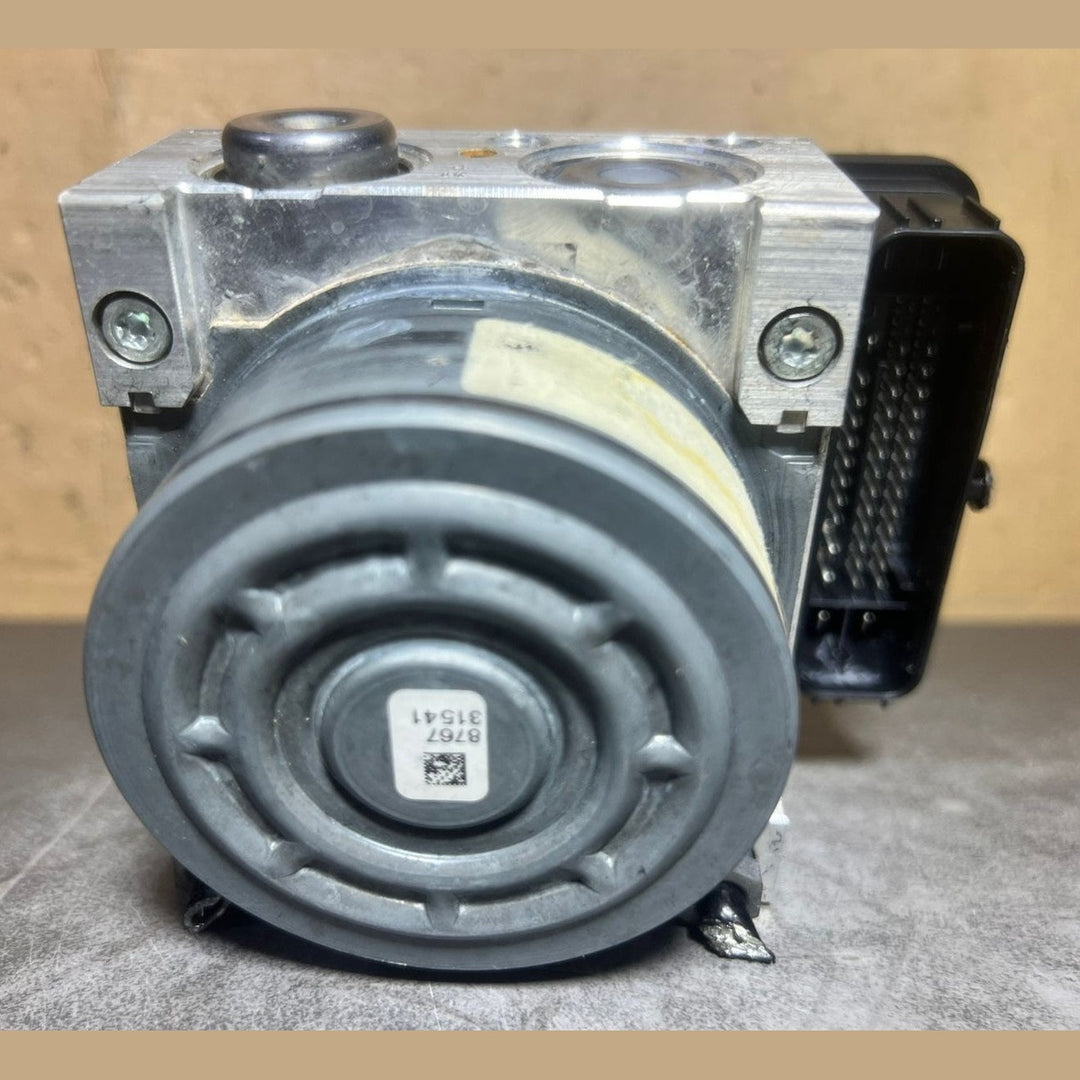 14-18 Mercedes W205 C-Class ABS Anti Lock Brake Pump Module A205 9012800 OEM