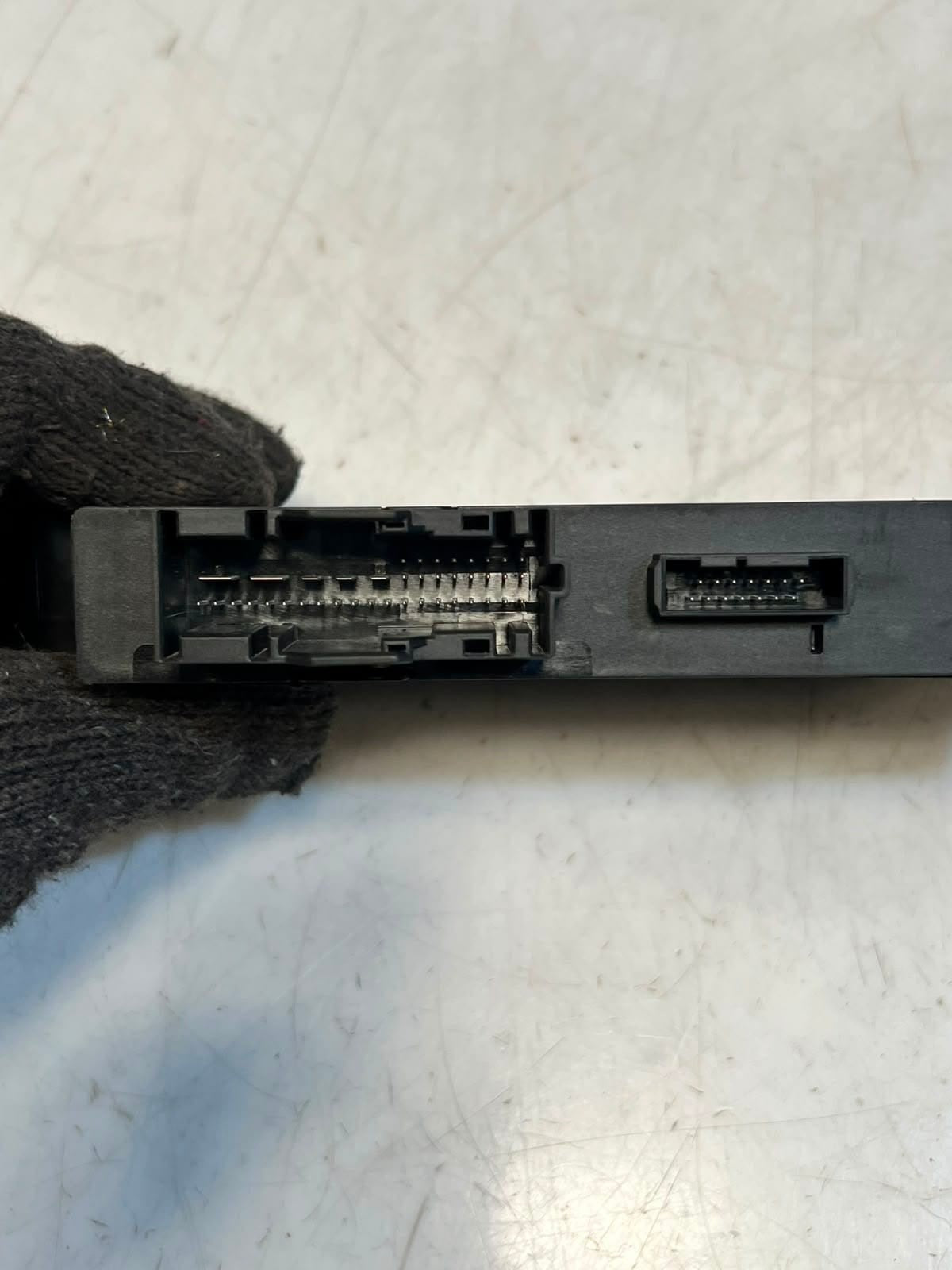2011 BMW 328i 3 Series E92 E93 X5 X1 E70 N47N CAS3 C4 Control Module 9237046 OEM