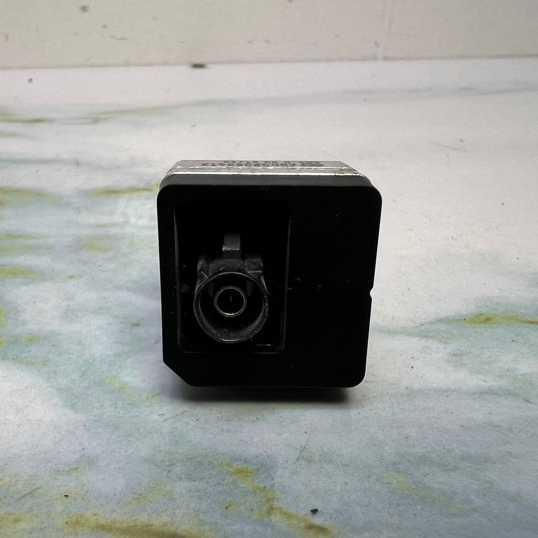 Genuine Mercedes Rear View Camera A0009059412 ACE, CLS, EQS, S, GT, GLA, GLE