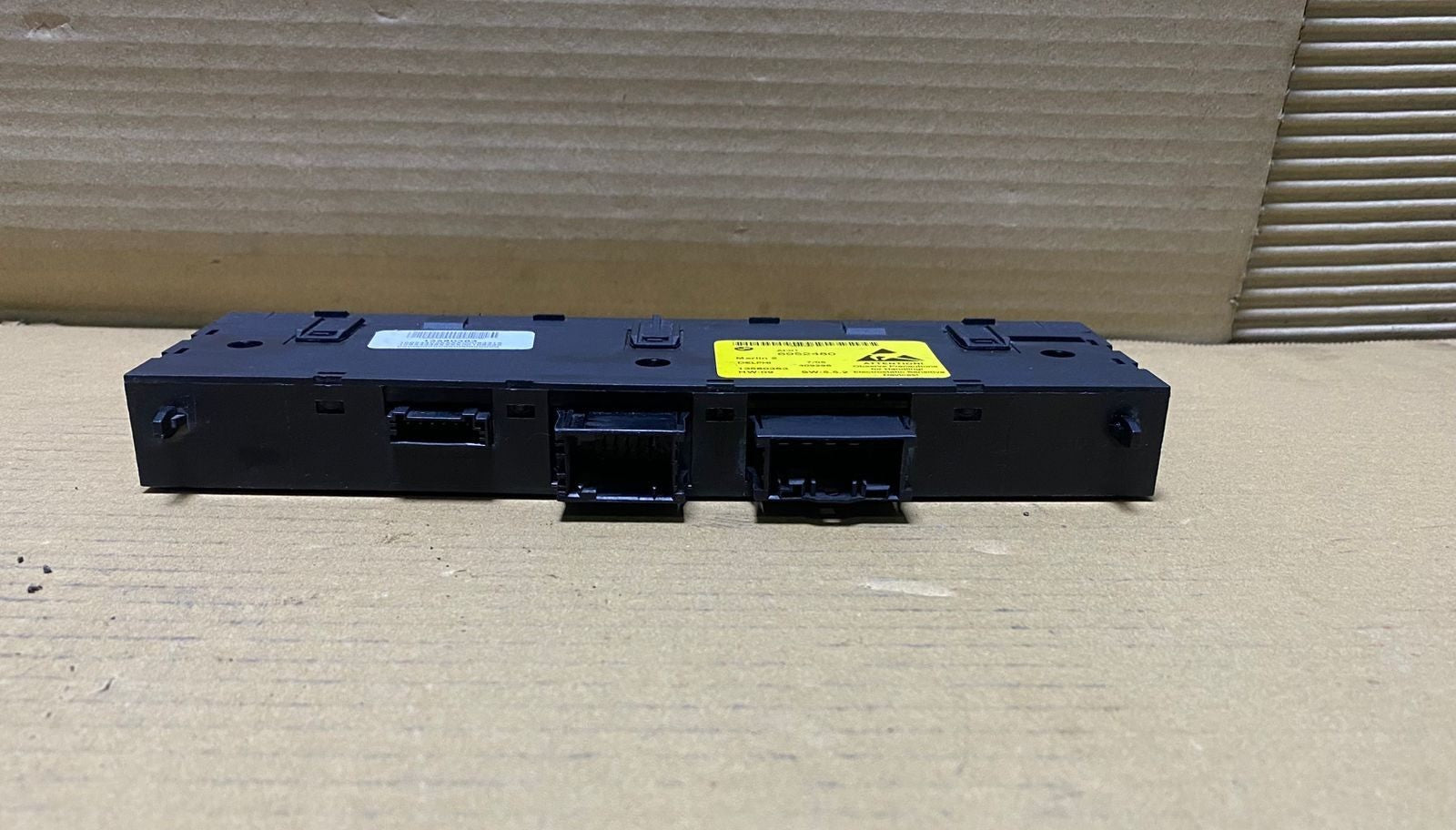 2004-2007 BMW 525i Dynamic Stability Control Module 6940221 525i, 528i, 530i, 53
