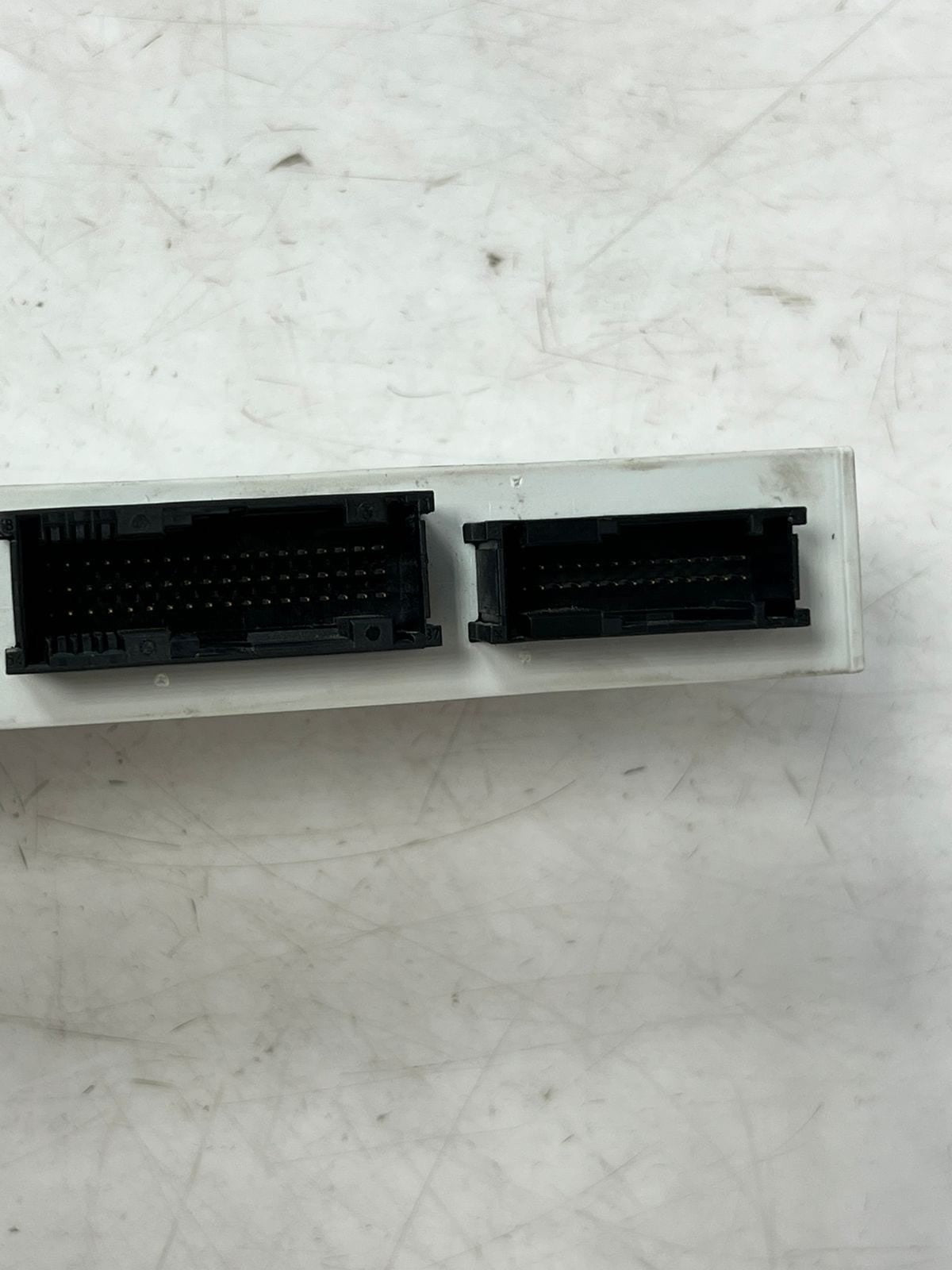 2003-2006 BMW 325i E46 3 Series 330CI Body Control Module 6932371 OEM