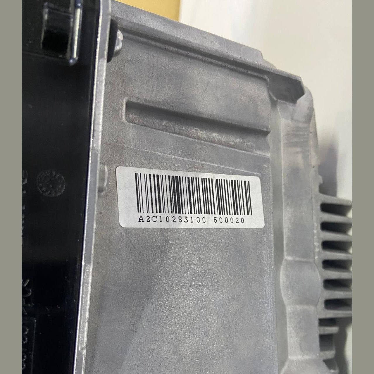 OEM BMW X1 F48 Head-Up Display Project Dash Screen Control Unit Module 6819702