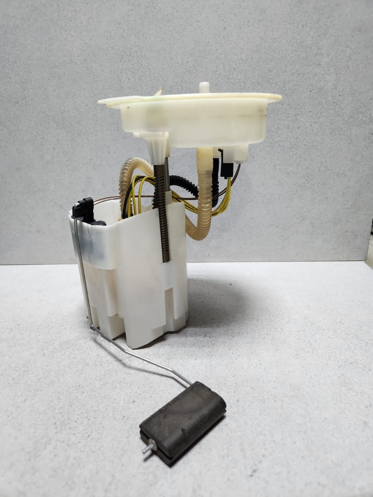 BMW FEUL PUMP DIESEL F48 X1 B47 2.0D ASSYMBLE 7300843