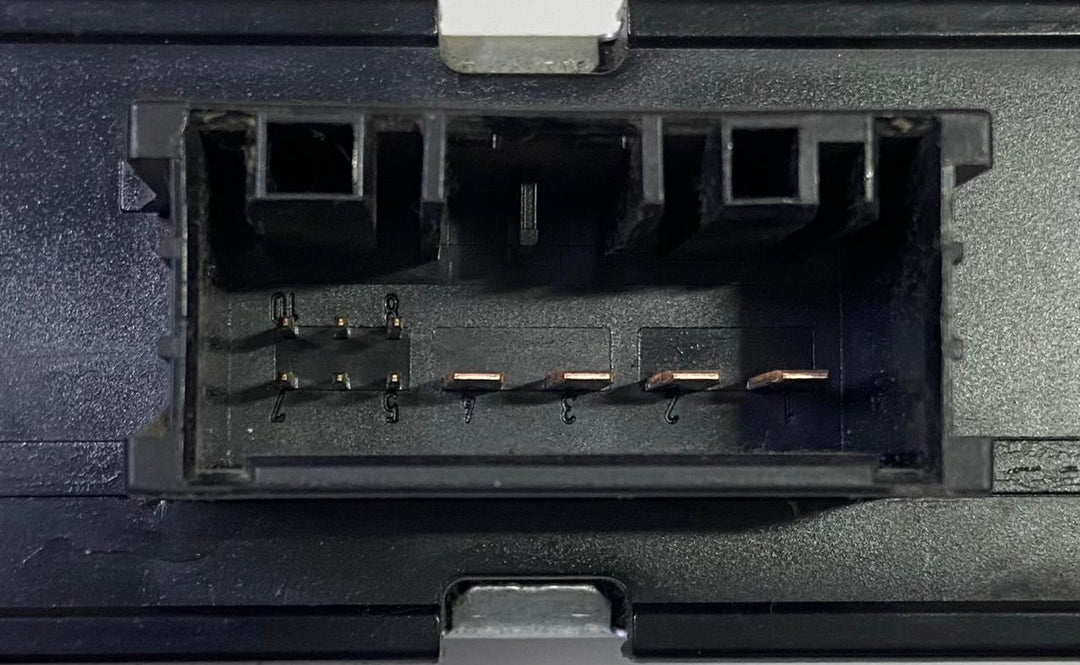 OEM BMW X1 E84 VOLTAGE CONVERTER CONTROL MODULE 9253208