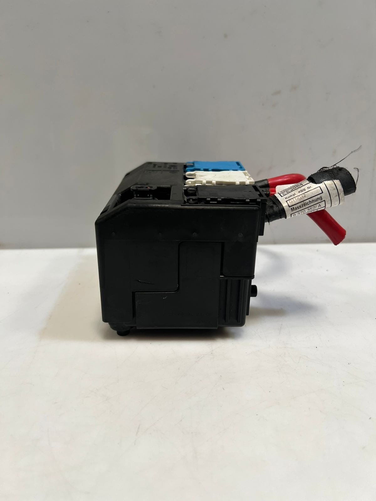 2010-2016 BMW 535i 5 Series F10 F11 F12 Battery Dividing Element Module 9201980