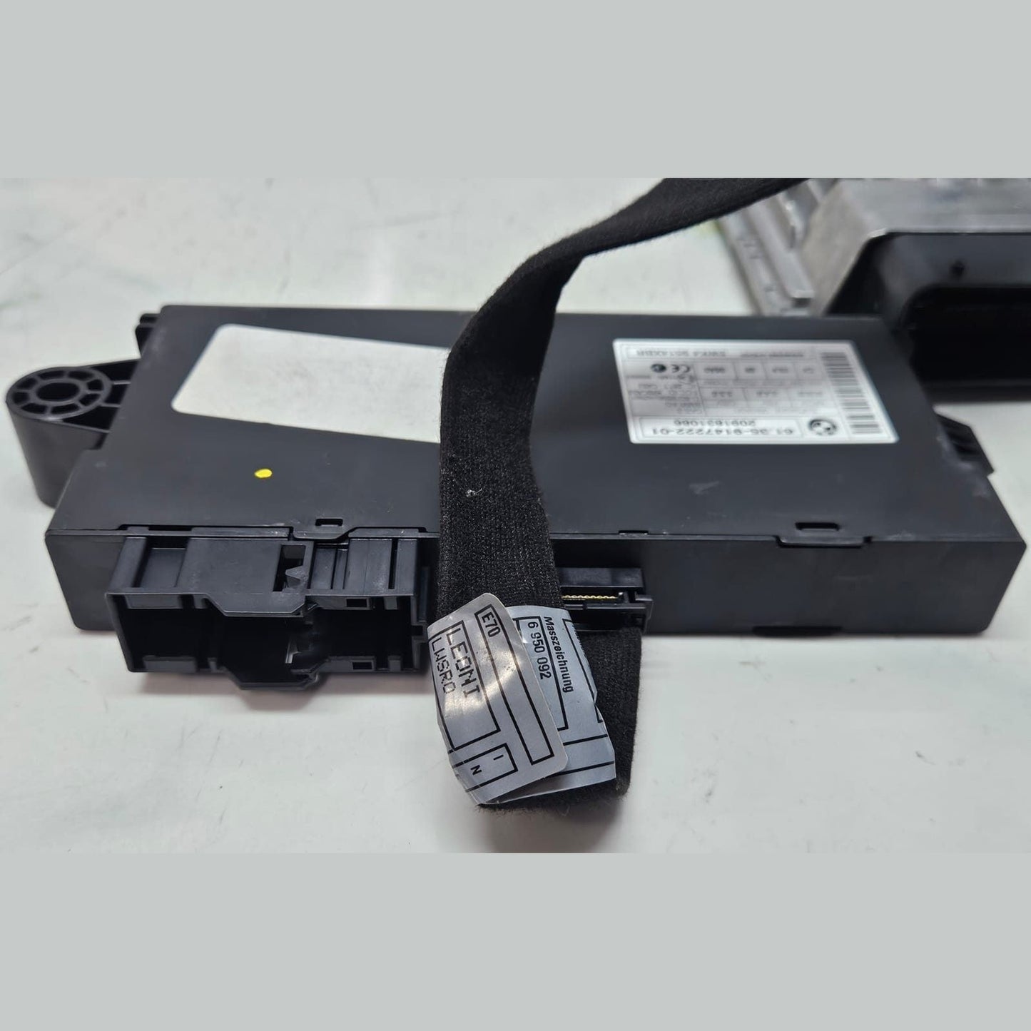 BMW 2008-2010 528 and 328 Engine Control Unit DME MSV80.0-7594483 ECU SET OEM