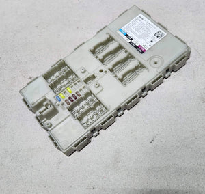 2016 BMW M5 Body Domain Control Module 8801716 5 Series G30 G31