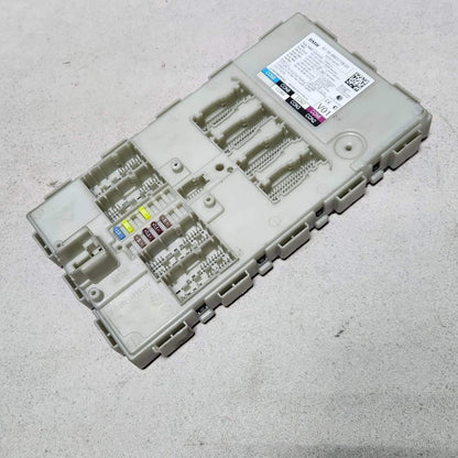 2016 BMW M5 Body Domain Control Module 8801716 5 Series G30 G31 