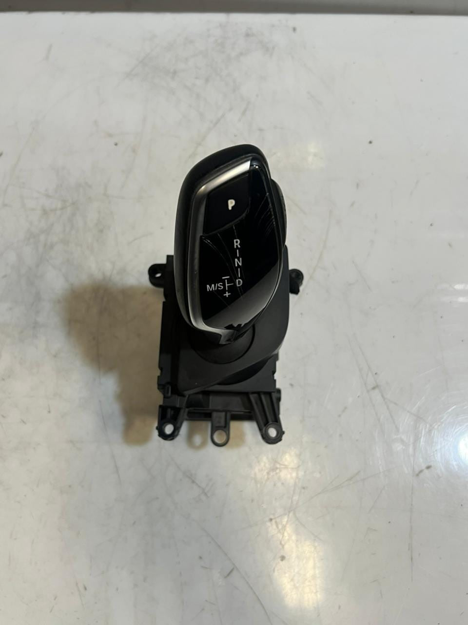 BMW G30 G31 G32 5 Series Automatic Gear Selector SWITCH KNOB 6825826 RHD OEM