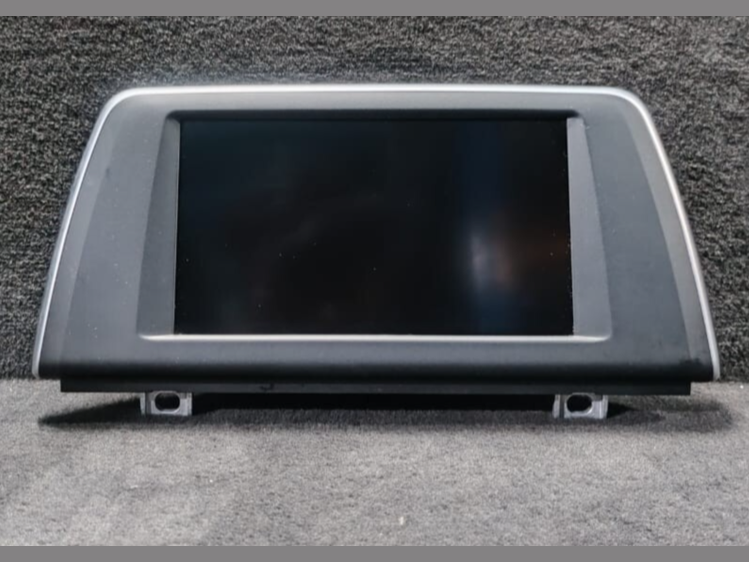 BMW X1 F48 INFORMATION GPS DASH DISPLAY 6.5 SCREEN OEM-  9322123