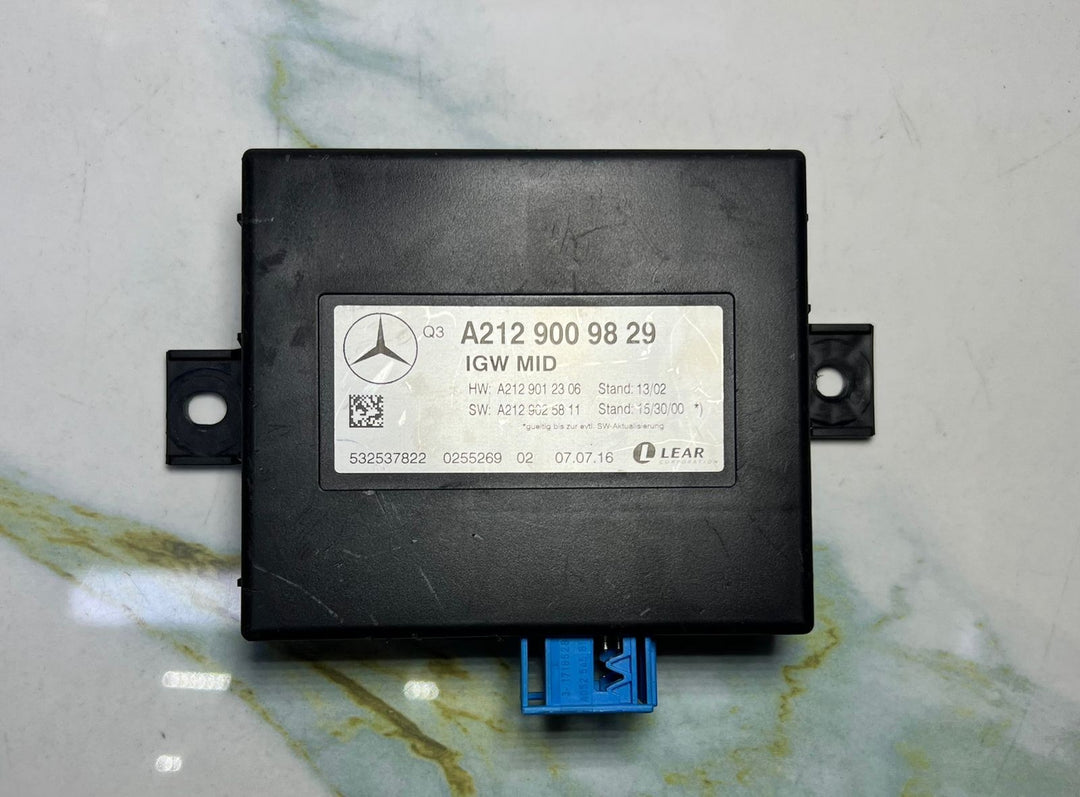 13-16 Mercedes W166 GLE43 GLS Network Gateway Control Module A212 9009829 OEM
