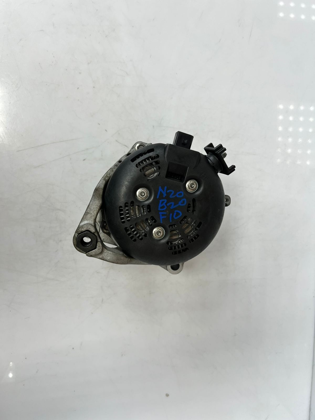 2012-2016 BMW 328i 320i, X1, X3, X5 528i N20 Alternator 7605061 OEM