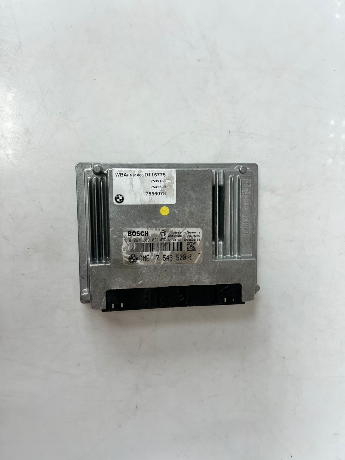 2006-07 BMW 750i 5 6 E60 E61 E63 E64 E65 E66 Engine Control Unit Module 7543500