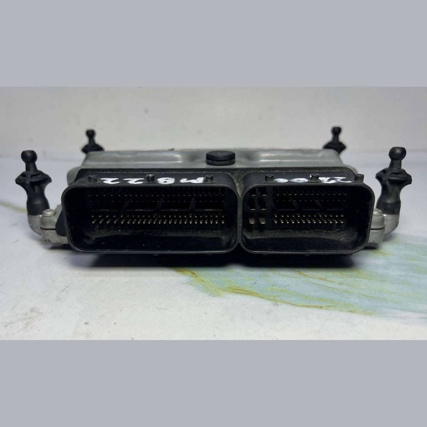 2010-2011 Mercedes-Benz ML350 Engine Control Module A2729002200 W164 ML350