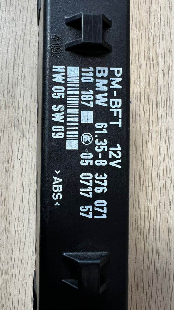 2001-2003 BMW 530i Front Left Door Control Unit 8376071 E39 5-Series