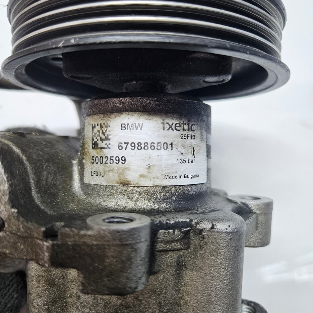 6798865-2011-2015 BMW X1 E84 sDrive20i 2.0L Engine Power Steering Pump OEM 