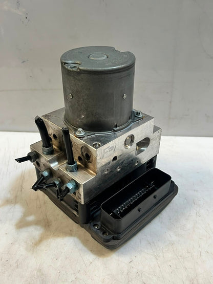 2010-2016 BMW 7' F01 F02 F03 F04 740i ABS/DSC Hydraulic Pump Module 6850070