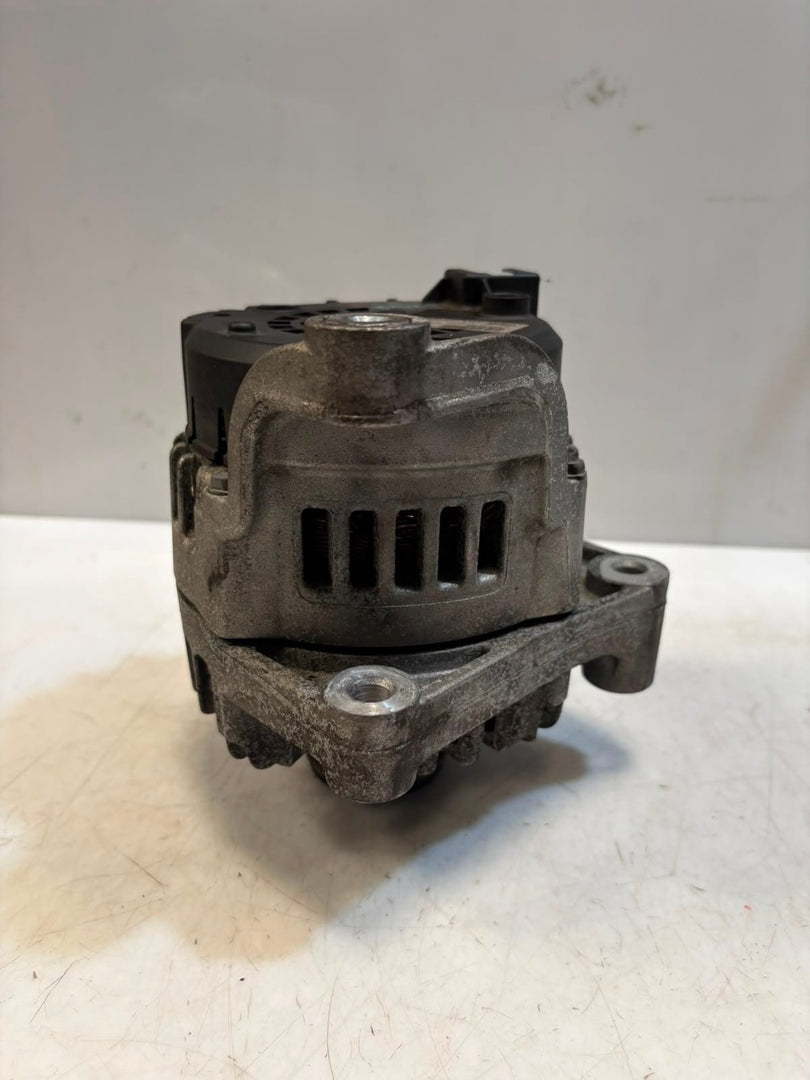 2011-2017 BMW 5 Series X3 F10 F11 F25 N47D20C Alternator 8507625 OEM