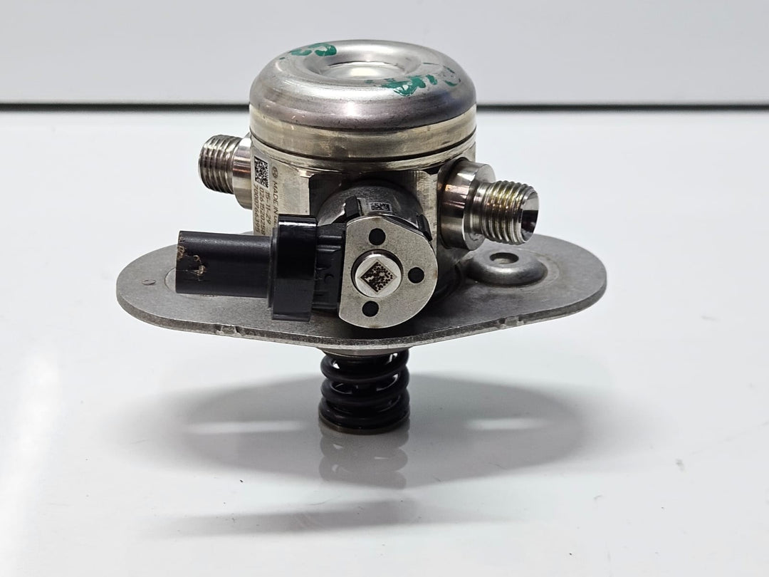  7642466-2017-2021 BMW 230i G12 G30 B48 B58 High Pressure Fuel Pump OEM