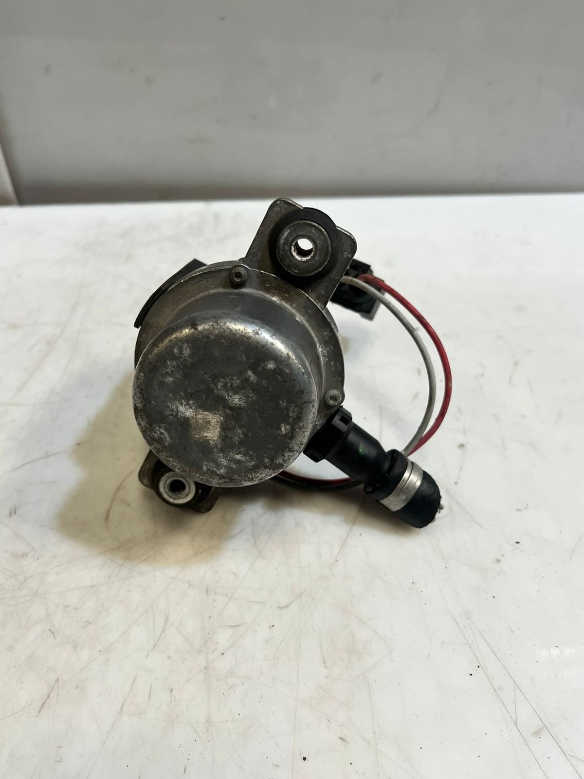 2006-2010 BMW M6 E63 E64 E60 M5 Brake BOOSTER Vacuum Pump 6769029 OEM