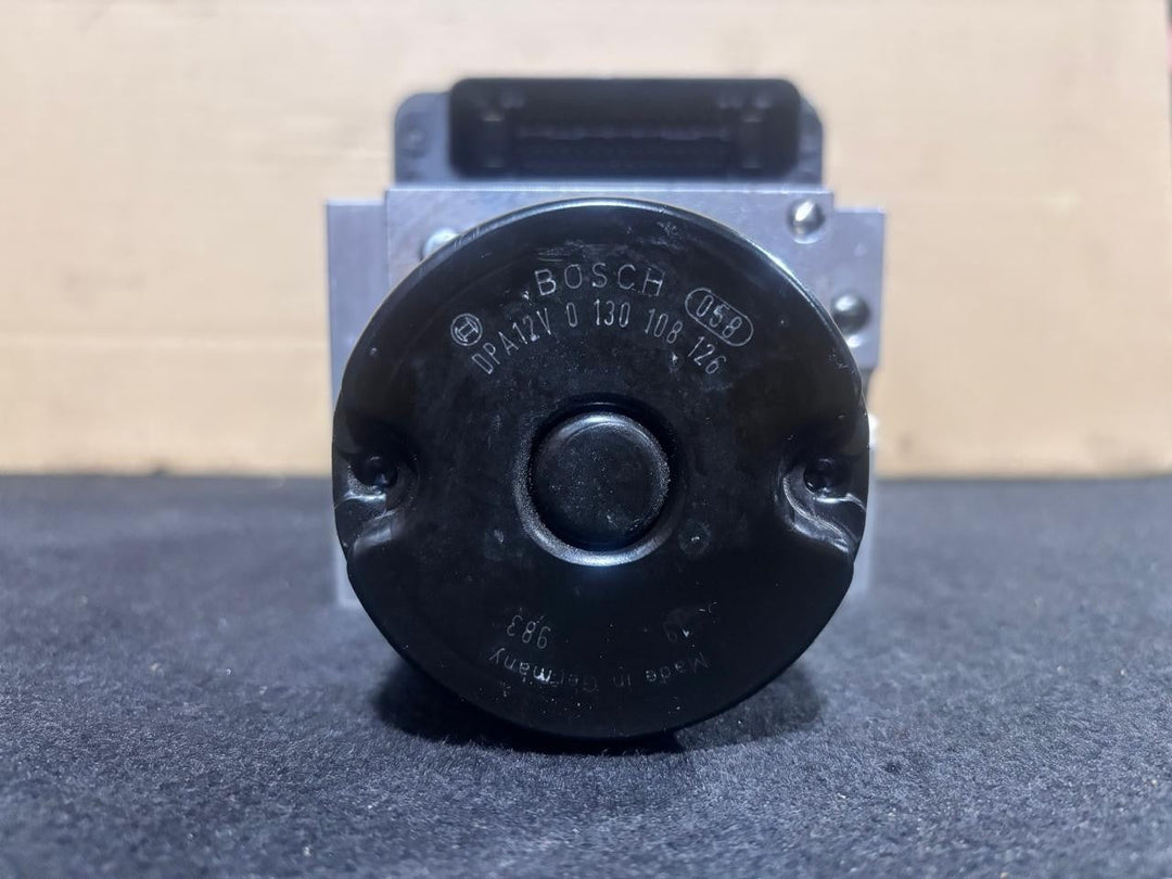 BMW 7 SERIES F01 F02 730D F10 N57 OEM ABS Pump Brake Control Unit 6792478 Bosch