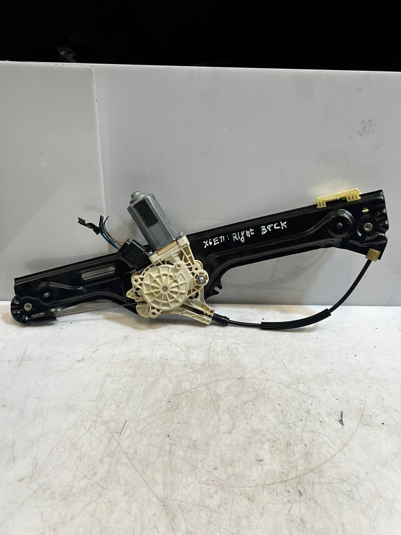 2008-2014 BMW X6 E71 RIGHT Rear Window Regulator With Motor 7179602 OEM