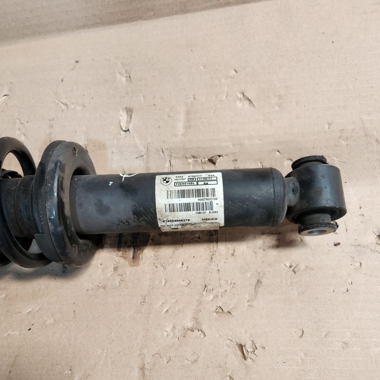 2011-2017 BMW X3 Rear Shock Absorber With Spring Assembly 6796317 X3 X4 