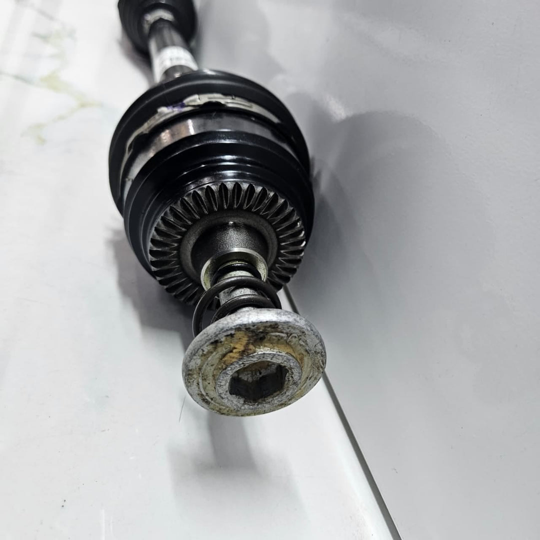 2023 BMW XM G09 S68 4.4 V8 Front Right Driveshaft 5A2E808 TEST DRIVE SHAFT 30KM