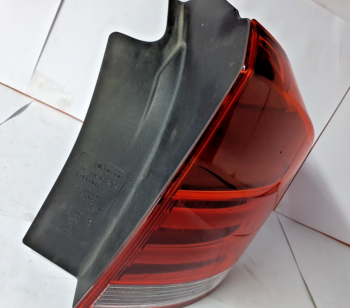 BMW X1 E84 LCI REAR OUTER LIGHT DRIVER RIGHT OEM 2990110