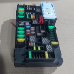 Load image into Gallery viewer, BMW F98 F97 X4 X3 G01  M BODY FUSE BOX CONTROL MODULE OEM  6828074