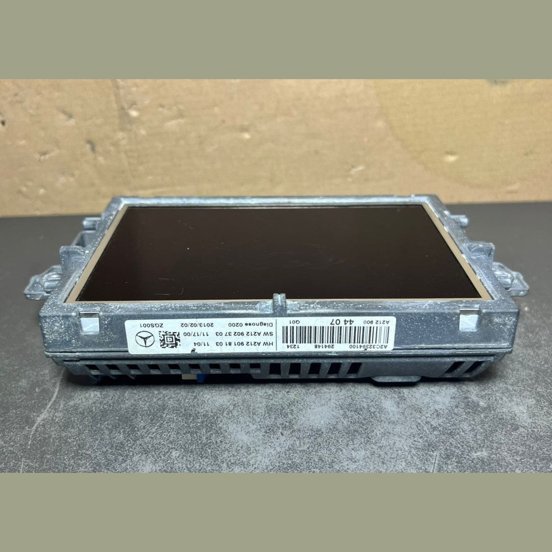 Mercedes W212 W204 GPS Navigation LCD Display Monitor Screen A212 9004407 OEM