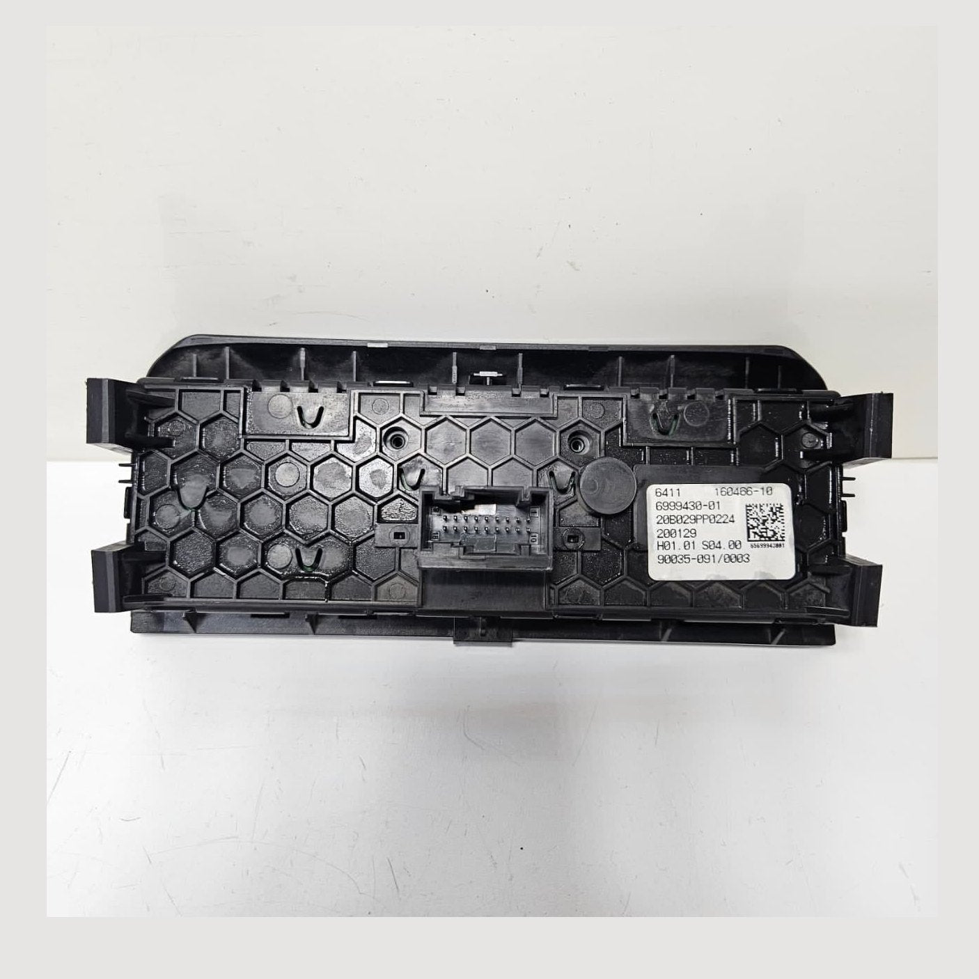 OEM BMW 5 6 Series G30 G31 G38 F90 M5 G32 GT Rear Climate Control Unit 6999430