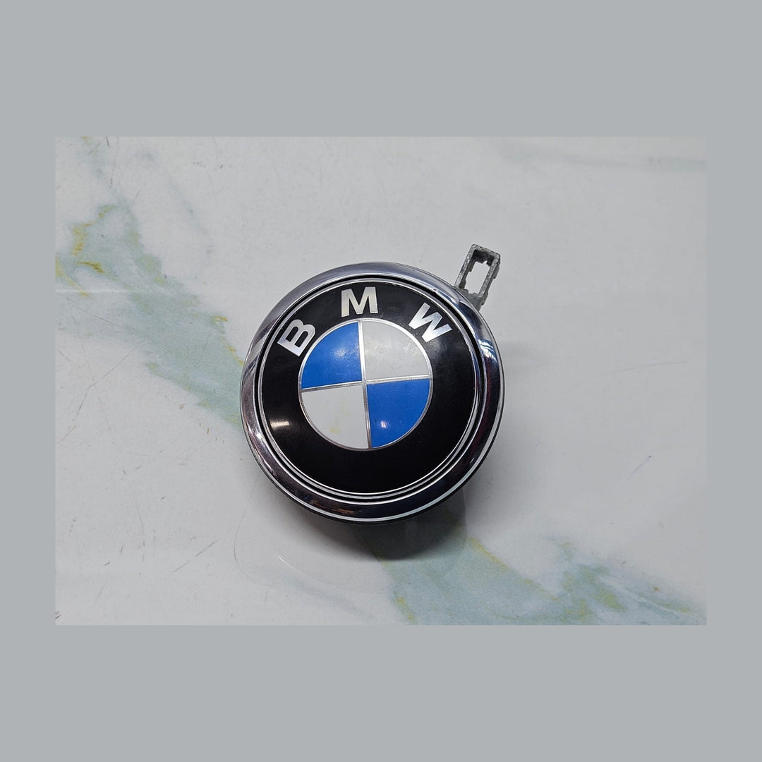 BMW 640 650i M6 Convertible Rear Trunk Lid Emblem Logo Handle 7200896