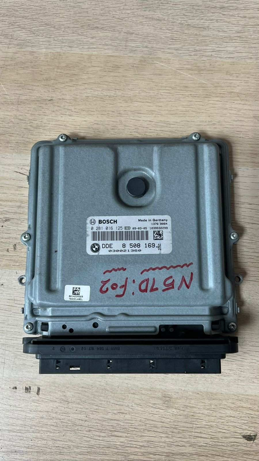 BMW Engine Control Unit 8508169 KIT WITH CAS F02 730LD N57, E90 320D