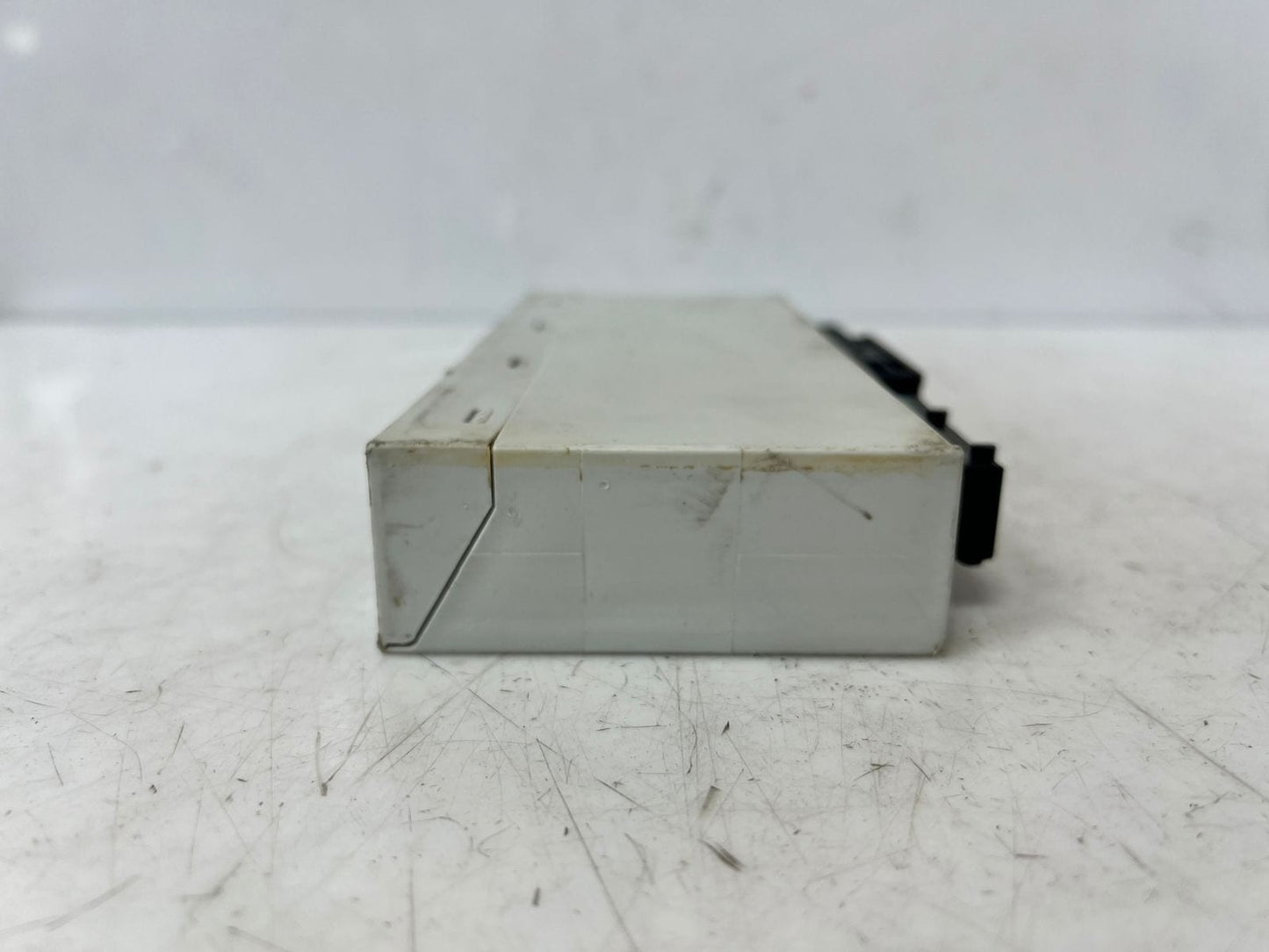 2003-2006 BMW 325i E46 3 Series 330CI Body Control Module 6932371 OEM
