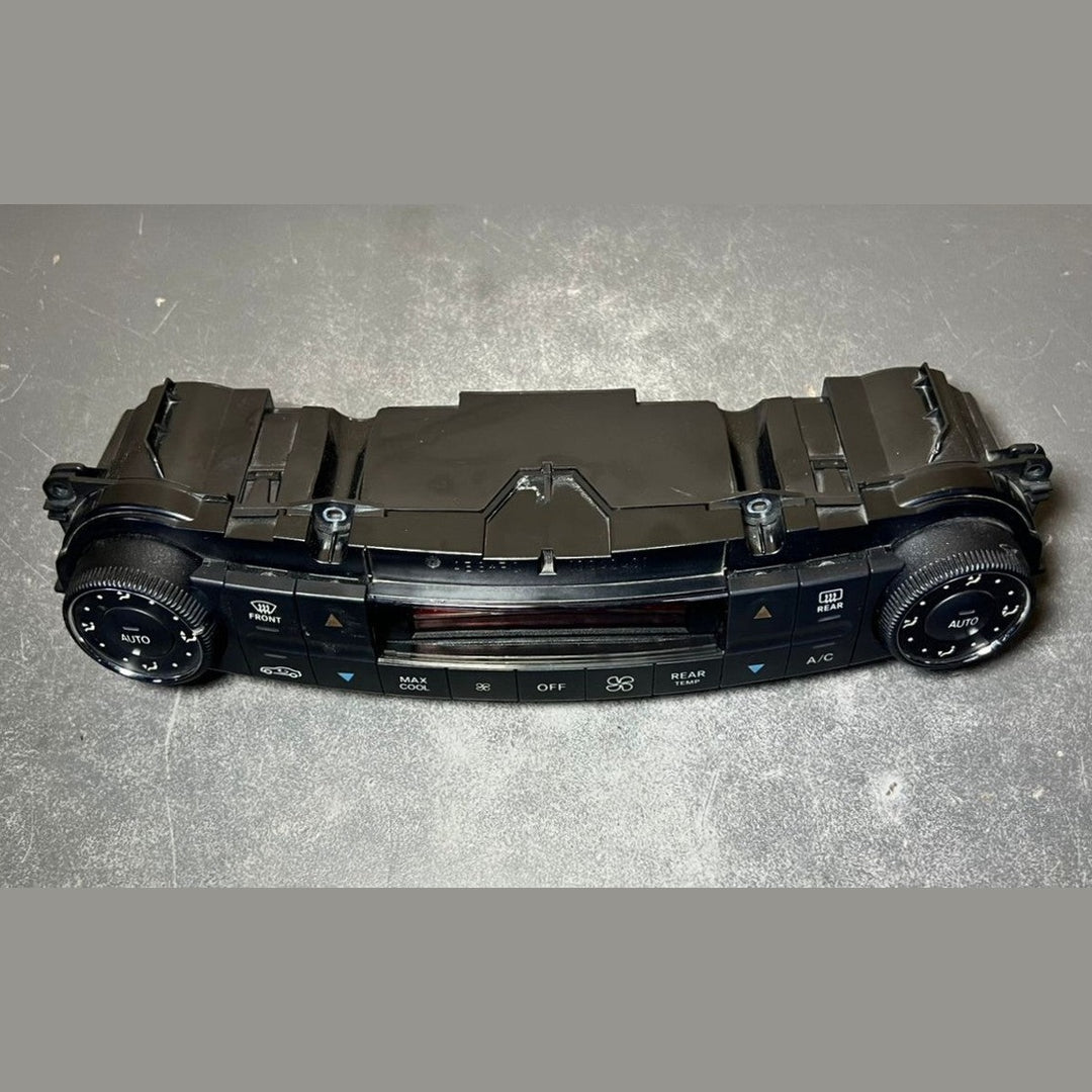 04-10 Mercedes-Benz W219 CLS A/C Heater Climate Control Panel A219 8303185