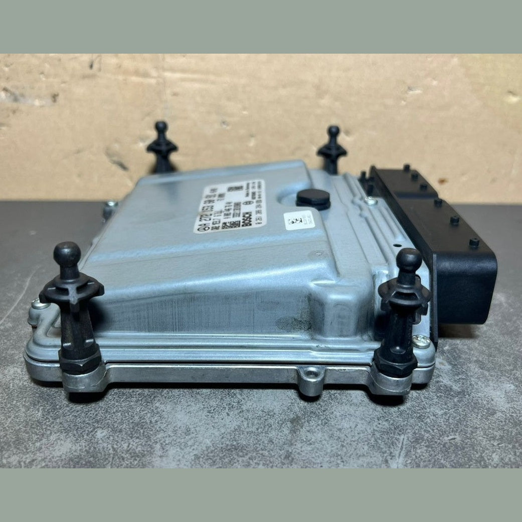 06-09 Mercedes W211 CLK Engine Control Module Unit ECM ECU A272 1536091 OEM