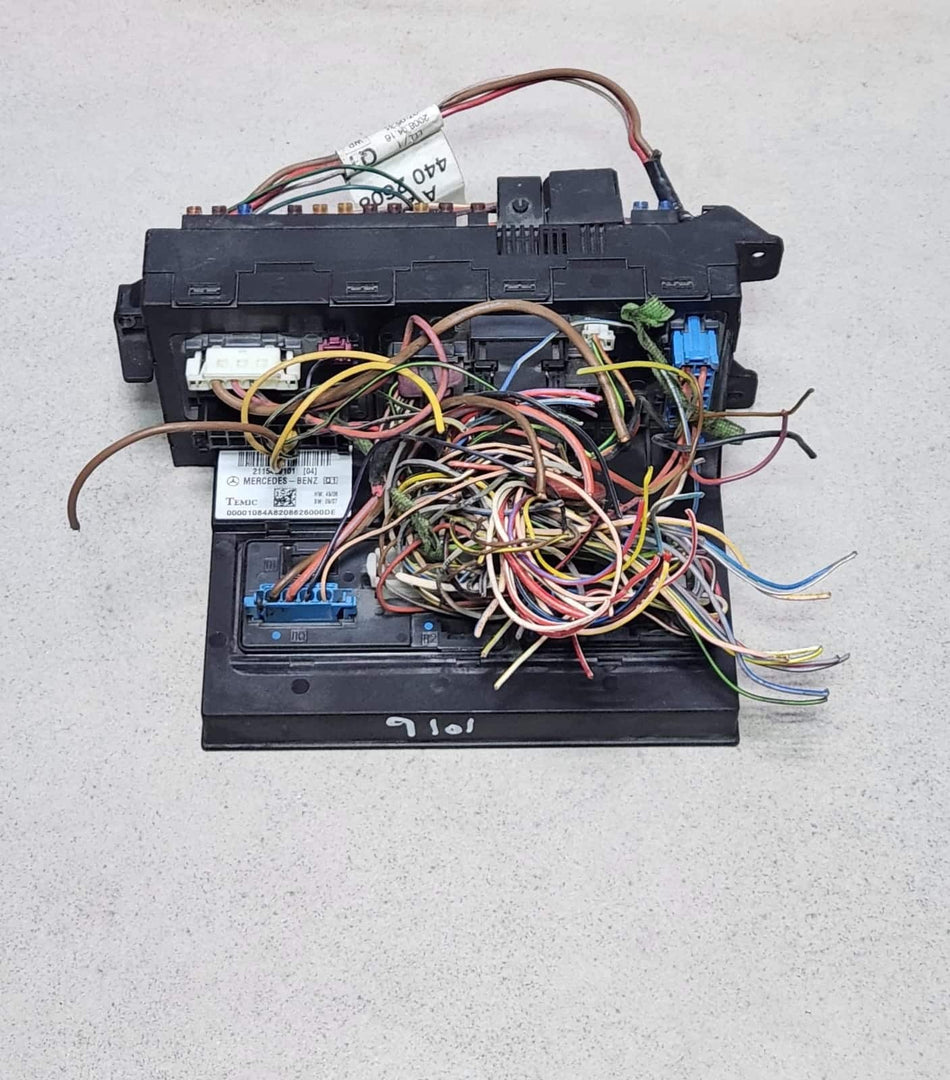 2006 Mercedes-Benz E350 Fuse And Relay Center 2115459101