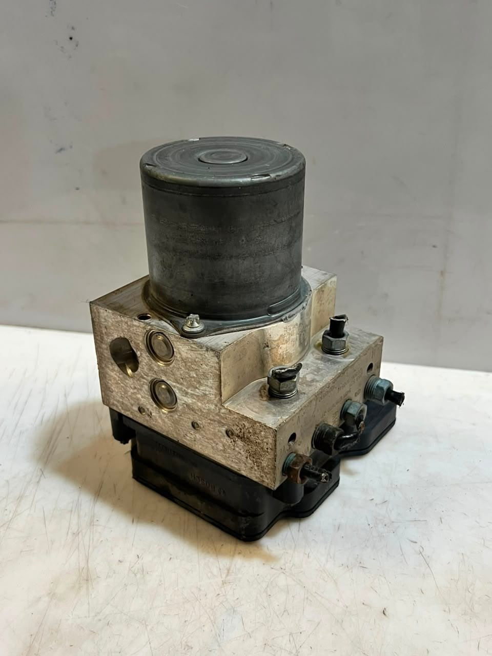 2011-2016 BMW 5' F10 F11 528i ABS HYDRAULIC Pump Assembly 6797668 OEM