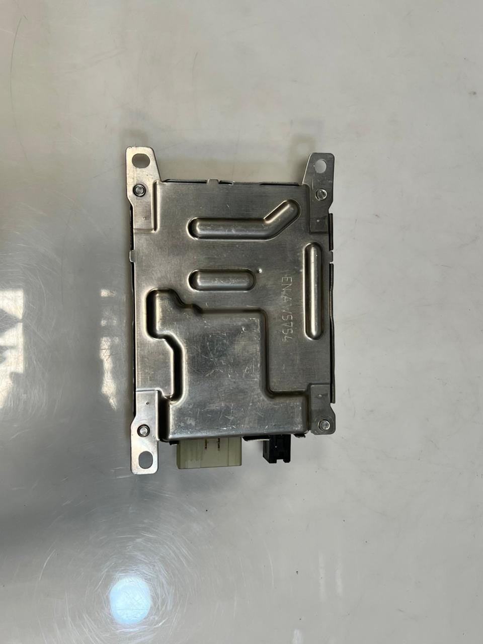 BMW F30 LCI, G30, G11, G12, G01 HYBRID Battery Charge Control Module 6819838 OEM