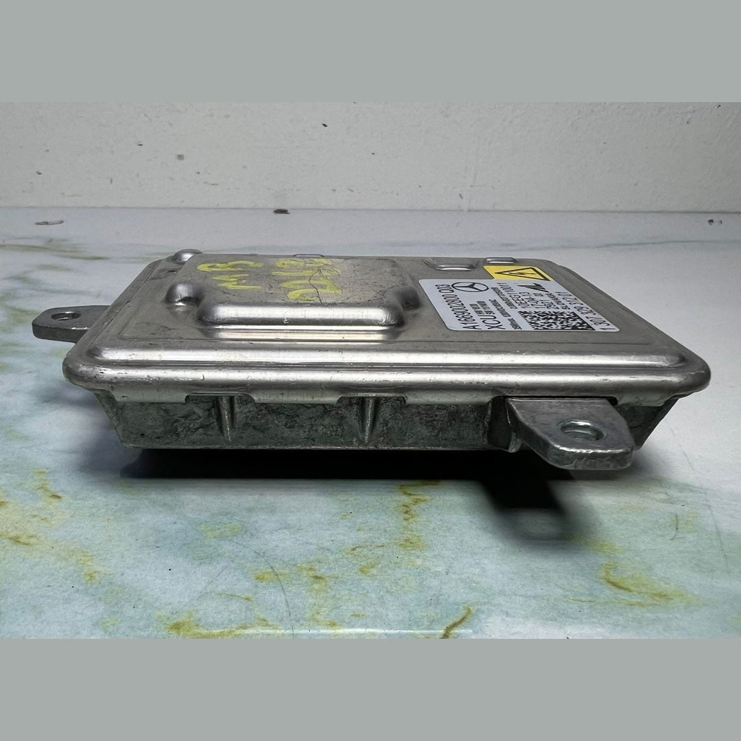 Mercedes Xenon HID Headlight Ballast Control Unit A1669002800 GLK SLK CLS GL