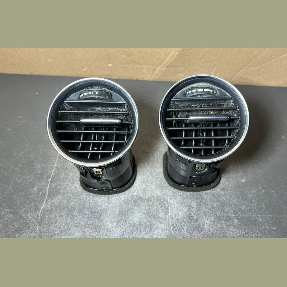 12-14 Mercedes W204 C300 C250 Front Dashboard Left  Right Heater A/C Air Vent
