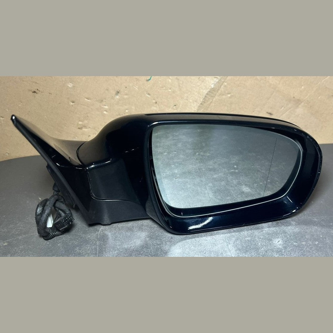 10–16 Mercedes-Benz W207 E-Class Right Side Mirror w/ Signal Light Foldable