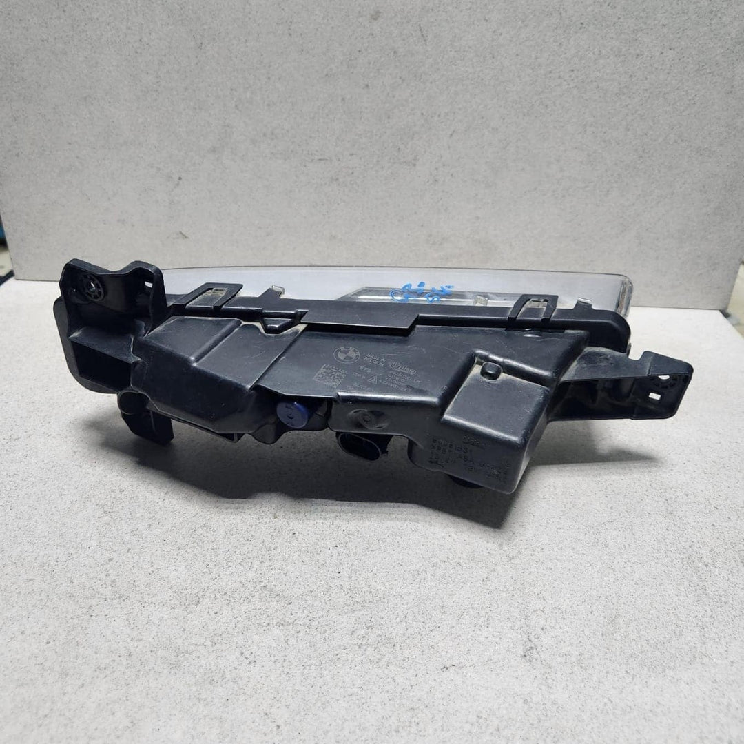2017-2020 BMW 530i Front Fog Light 7349131 530i 540i G30 G31