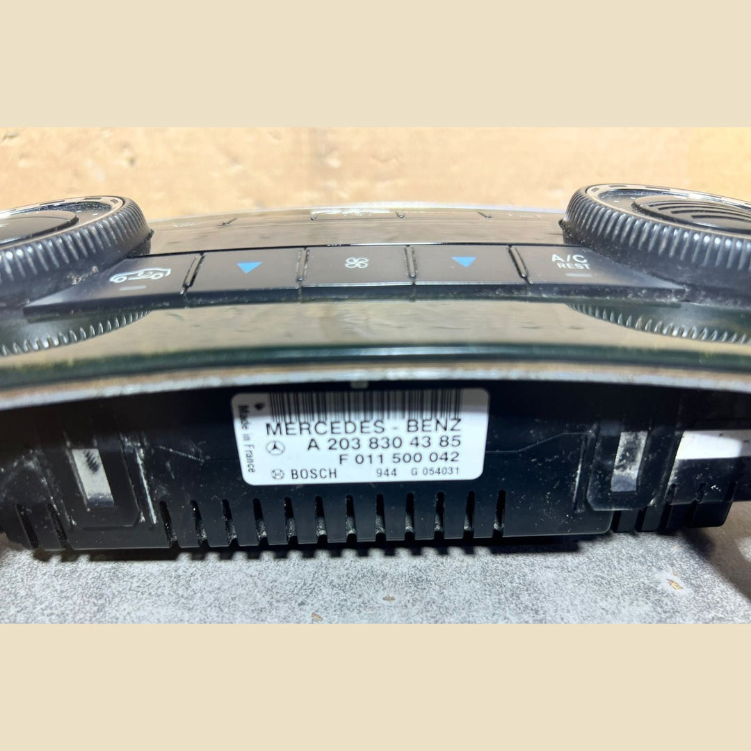 03-06 Mercedes W203 C-Class A/C Heater Climate Control Panel A203 8304385 OEM